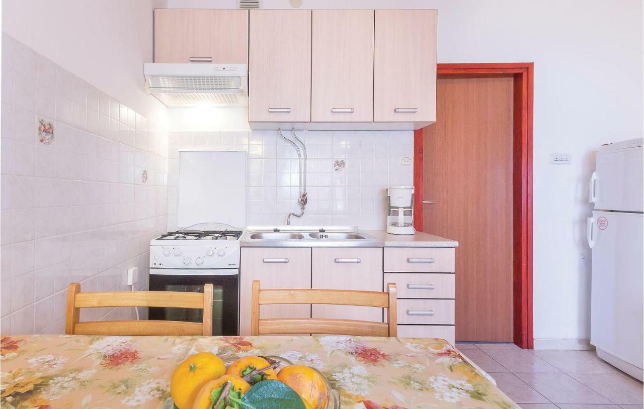 Awesome Apartment In Pula With Wifi Екстериор снимка
